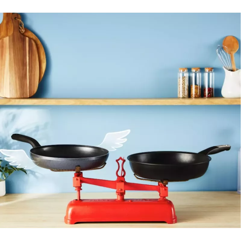 Cepamā panna Tefal H05606 ar nepiedegošu pārklājumu 28 cm, viegla ikdienas panna