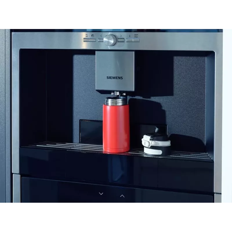 Travel mug Leifheit 03245 nerūsējošais tērauds 350 ml, dubultsienu, hermētisks, paceļams vāks, melns/sarkans