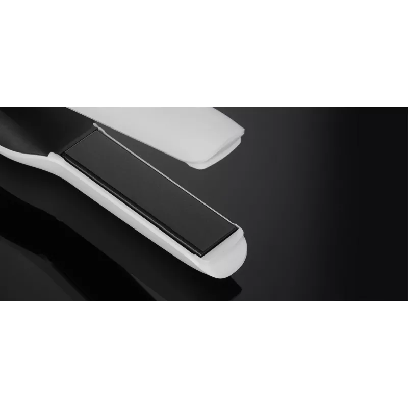 Taisnošanas gludeklis GHD Unplugged Warm balta Lithium-Ion 300g