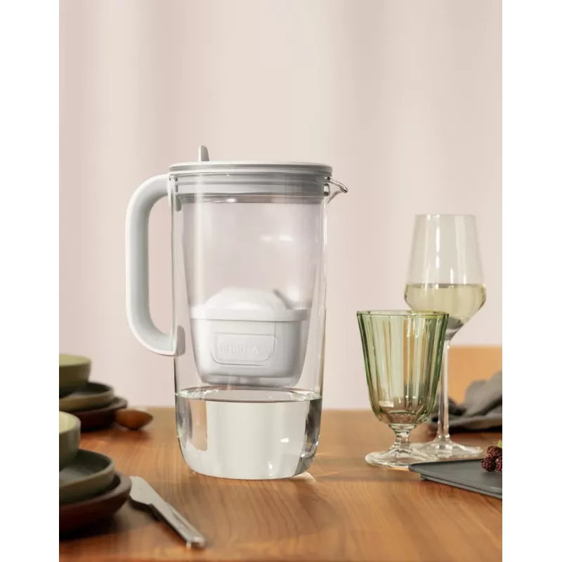 Ūdens filtrēšanas krūze BRITA Glass+1 Maxtra Pro pelēka, 2,4 L kopējā / 1,5 L filtrētā, Maxtra Pro PP filtrs