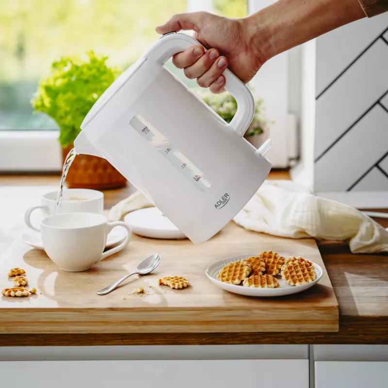 Adler tējkanna | AD 1386 | Elektriskā | 1850 W | 2,2 L | Plastmasa | 360° grozāma pamatne | Balta