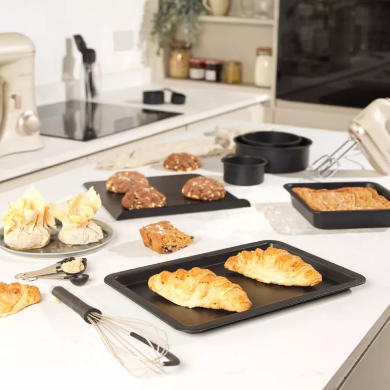 Kūku formu komplekts Salter BW125511EU7 3 gab. nepiedegoši cepamformas, apaļās un kvadrātveida