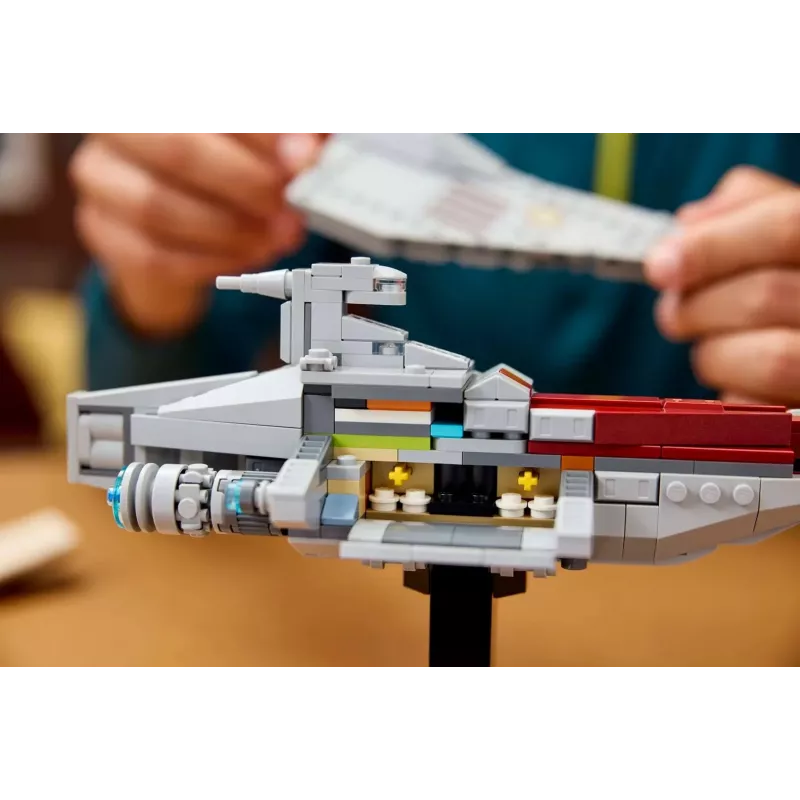 LEGO Star Wars Acclamator klases triecienkuģa komplekts 75404 — konstruēšanas komplekts, 450 detaļas, vitrīnas makets 130×150×230 mm