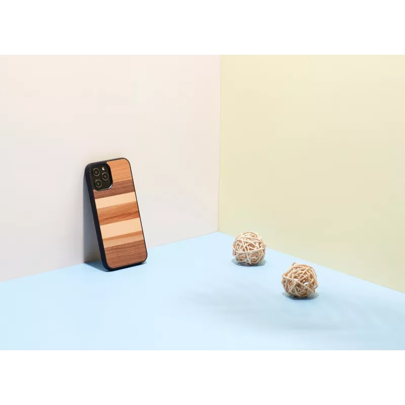 Phone case man and wood iPhone 12 / 12 Pro — melnas smiltis