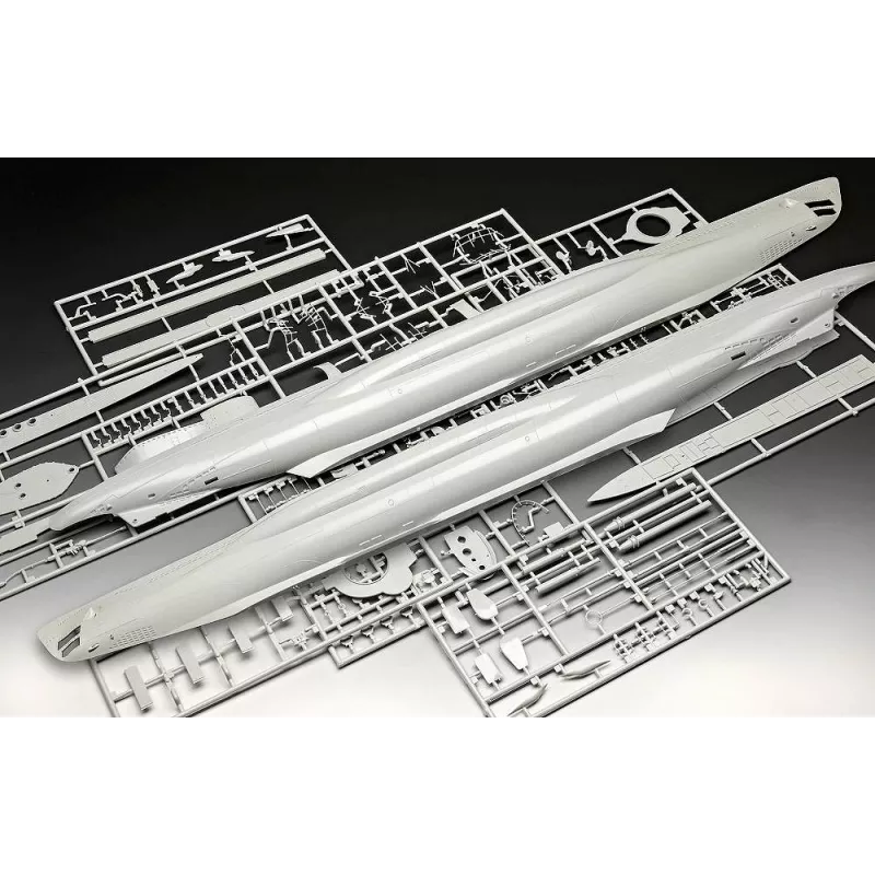 Plastmasas modeļa komplekts REVELL Vācu zemūdene Type VII C/41 1/72 mērogā