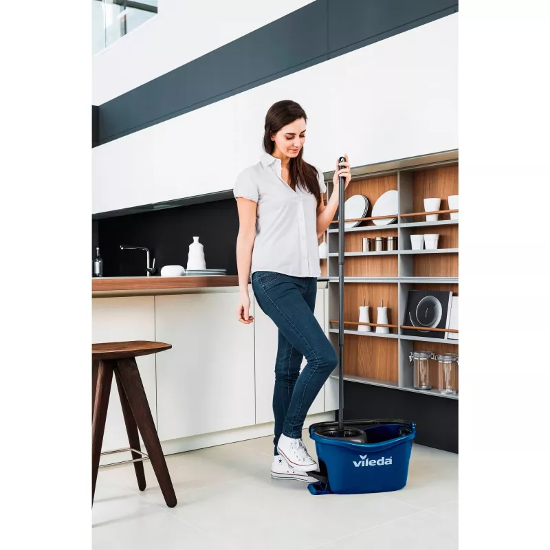 Grīdas mops VILEDA TurEasyWring & Clean Box 167756 ar spaini un izspiedēju