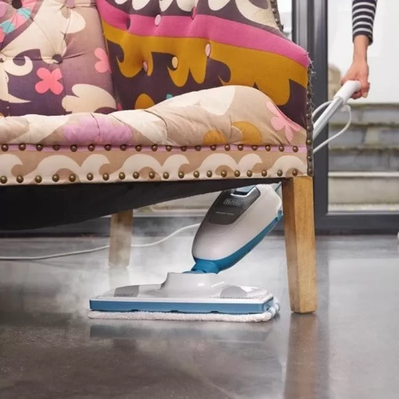 Tvaika tīrītājs Melns & Decker FSMH13E10 — 1300 W, 120°C, 1.75 kg, 15 min darbības laiks, 4.8 m vads, 9 piederumi