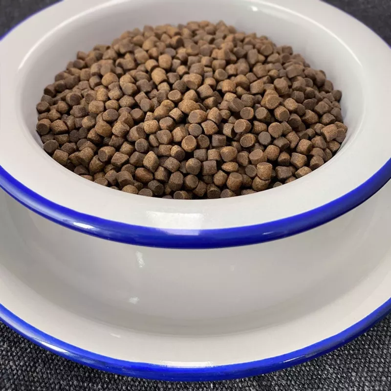 FOLK Maiga maltīte kaķēniem ar truša un jēra gaļu - sausā kaķu barība - 1,6kg