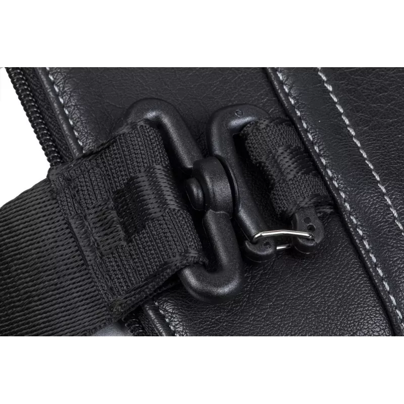 Portfelis Rivacase 8930 39,6 cm (15,6 collas) Melns