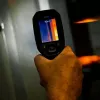 Termokamera FLIR TG298 rokas, -25 līdz +1080°C, 320×240 LCD, 2,4 collu displejs, IP54, USB-C, 8 GB