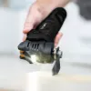 Batavia B.V. | 12V bezvadu pretvibrācijas daudzrīks - Fixxpack 2.0 komplekts (ar 2.0Ah akumulatoru un USB-C uzlādes kabeli)