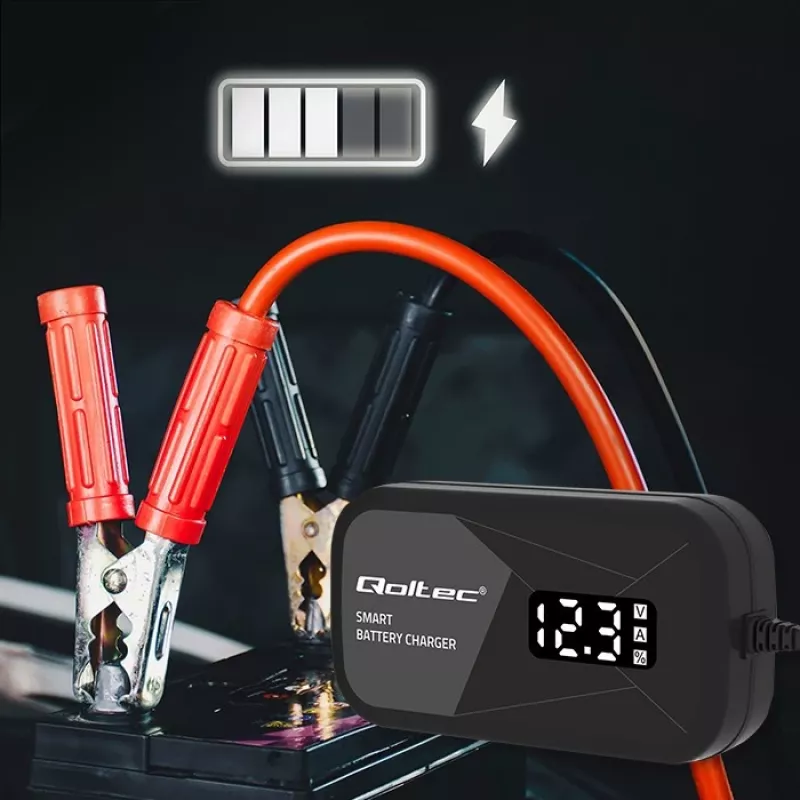 Bateriju lādētājs QOLTEC 52492 12V 2A ar mikroprocesora vadību un šūnu reģenerāciju