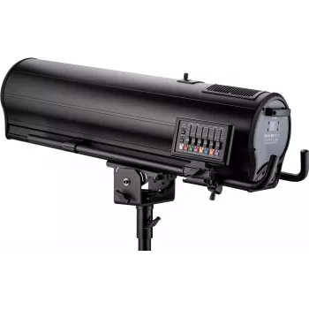 Prožektors EUROLITE LED SL-1000 MFZ DMX ar lidojuma koferi — LED grozāmgalva, DMX vadība, motorizēta tālummaiņa