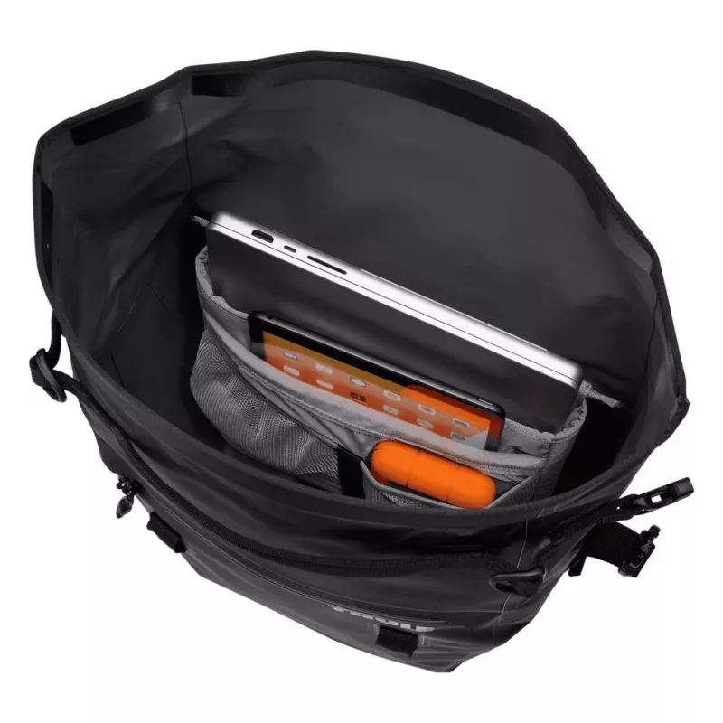 Thule 5406 Shield commuter pannier 22L melns
