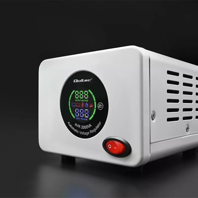 Qoltec 50724 Automātiskais sprieguma stabilizators AVR 2000VA