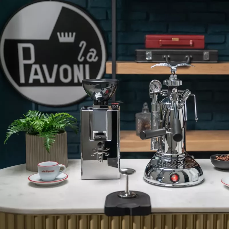 Kafijas automāts la pavoni LPLMLN01EU