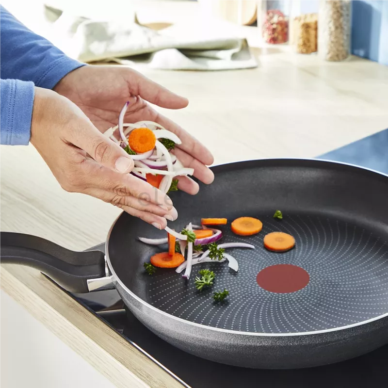 Cepamā panna Tefal H05606 ar nepiedegošu pārklājumu 28 cm, viegla ikdienas panna
