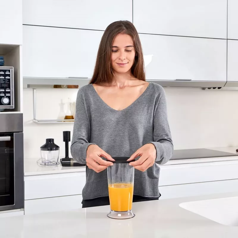 Iegremdējamais blenderis Melns & Decker BXHBA1500E — 1500 W rokas blenderis ar nerūsējošā tērauda vārpstu, 20 ātrumiem, smalcinātāju, putojamo slotiņu, impulsa režīmu