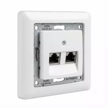 Ligzda RJ-45 Rutenbeck 136104070