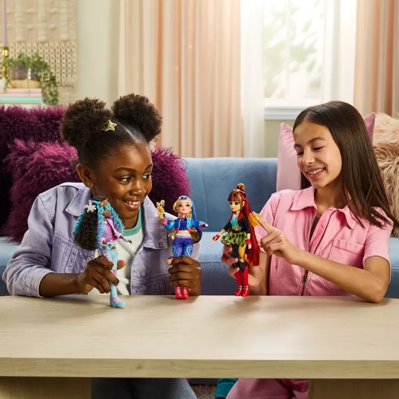 Modes lelle Spinmaster Unicorn Academy Ava modelis 6072649 – modes lelle ar tematisku tērpu un aksesuāriem