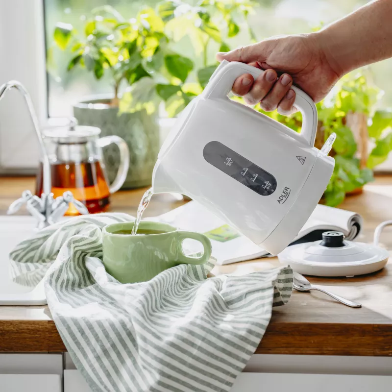 Adler AD 1380w White ir Adler produkts no mūsu Elektrisko tējkannu klāsta. Izceļas ar baltu krāsu, 1 litra tilpumu un polipropilēna materiālu.