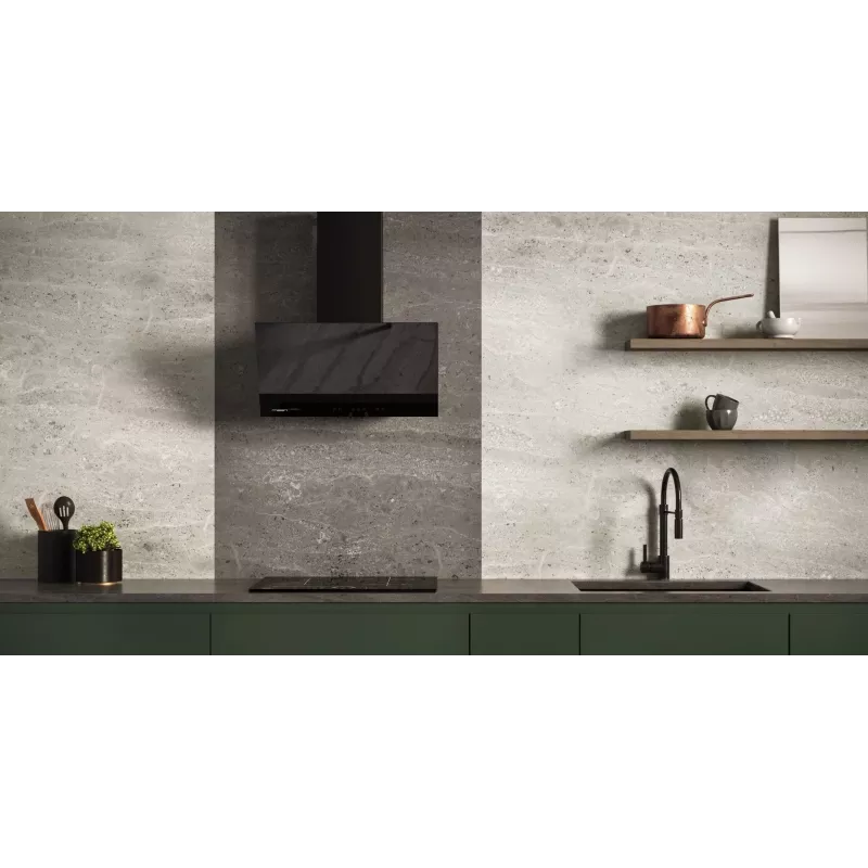 Pie sienas stiprināms skursteņa tipa tvaika nosūcējs MAAN Vertical Glass 60 Melns, stikls/tērauds, 595 mm, 135–320 m³/h, elektroniska vadība