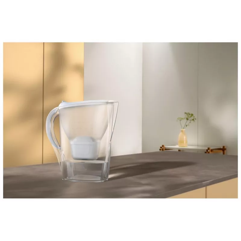 Brita Marella XL jug + 4 Maxtra cartridges (Balts)