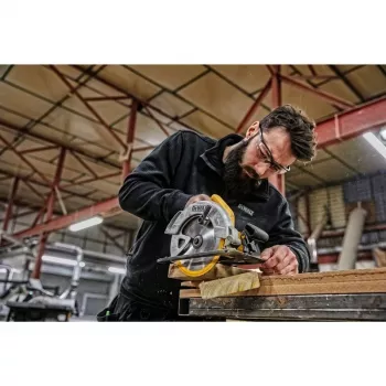 DeWALT DWE560 Pārnēsājamais ripzāģis 18,4 cm 5500 apgr./min 1350 W