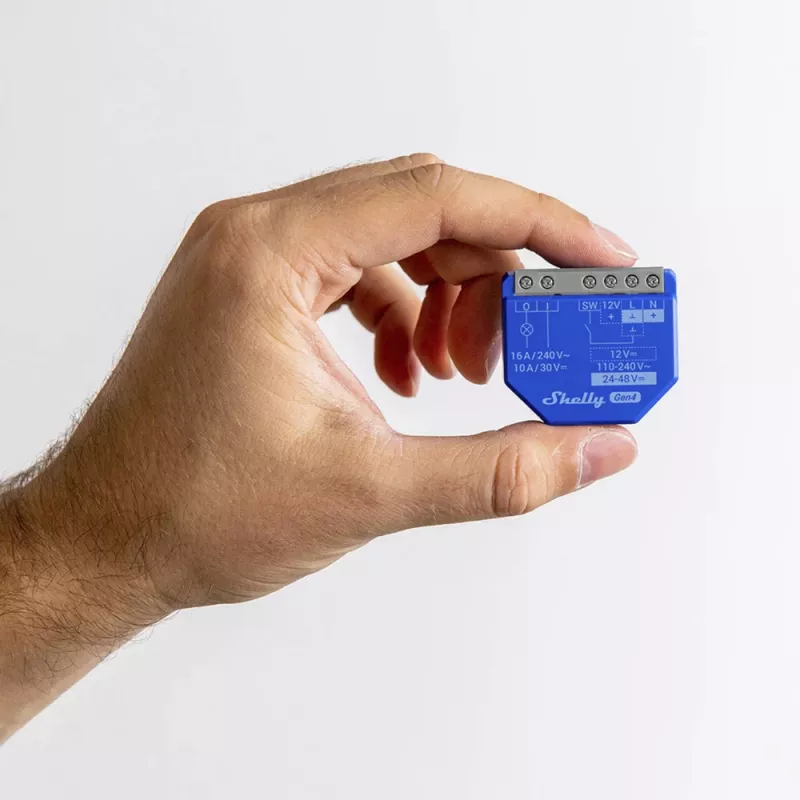 Viedais slēdzis Shelly 1 Gen4 — bezvadu 240 V AC, Wi‑Fi 2.4 GHz, Bluetooth 5.0, ZigBee, plastmasas korpuss 42×16×37 mm