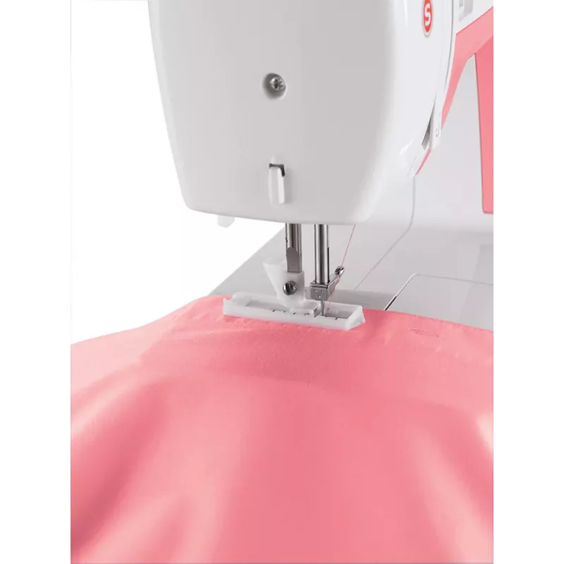 SINGER automātiskā šujmašīna SIMPLE 3210 — elektriska, 68 dūrienu, 4 soļu pogcaurums, brīvā roka, 5,5 kg