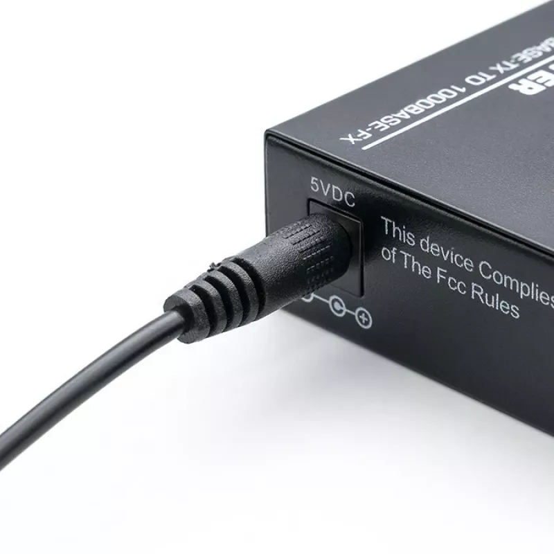 Mediju pārveidotājs SWITCH Ethernet 1x RJ45 1x SFP