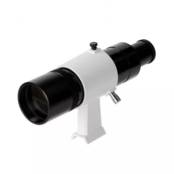 Skywatcher 9x50 apgaismots meklētājskats