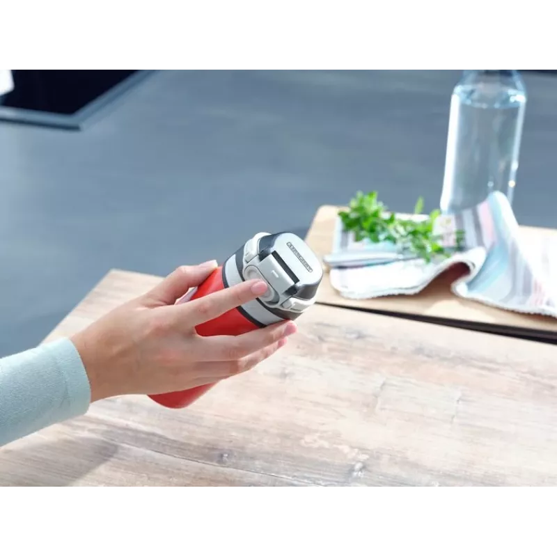Travel mug Leifheit 03245 nerūsējošais tērauds 350 ml, dubultsienu, hermētisks, paceļams vāks, melns/sarkans