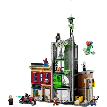 Konstrukciju rotaļlieta LEGO Marvel komplekts 76324 Zirnekļcilvēks pret Oscorp, 808 detaļas, 8 minifigūras, vecumam no 10 gadiem