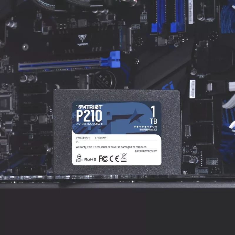 2,5 collu SATA III SSD PATRIOT P210 1 TB — 500 MB/s lasīšana, 400 MB/s rakstīšana, 7 mm augstums