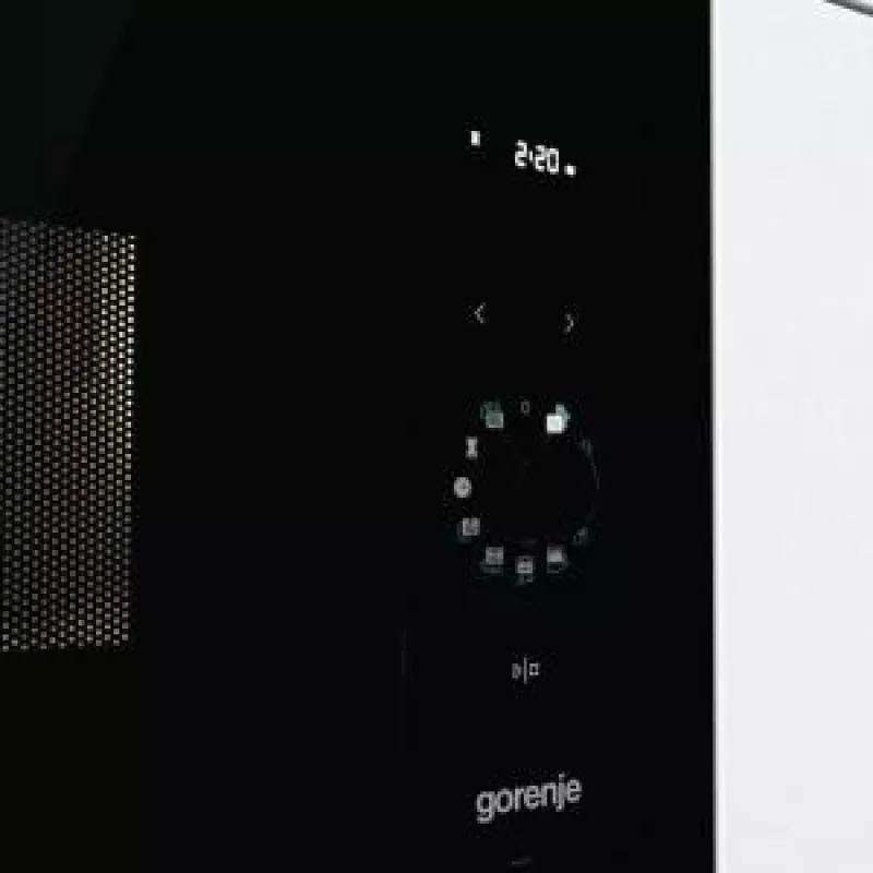 Gorenje BM235G1SYB melna kombinētā mikroviļņu krāsns iebūvējama 23 L 900 W