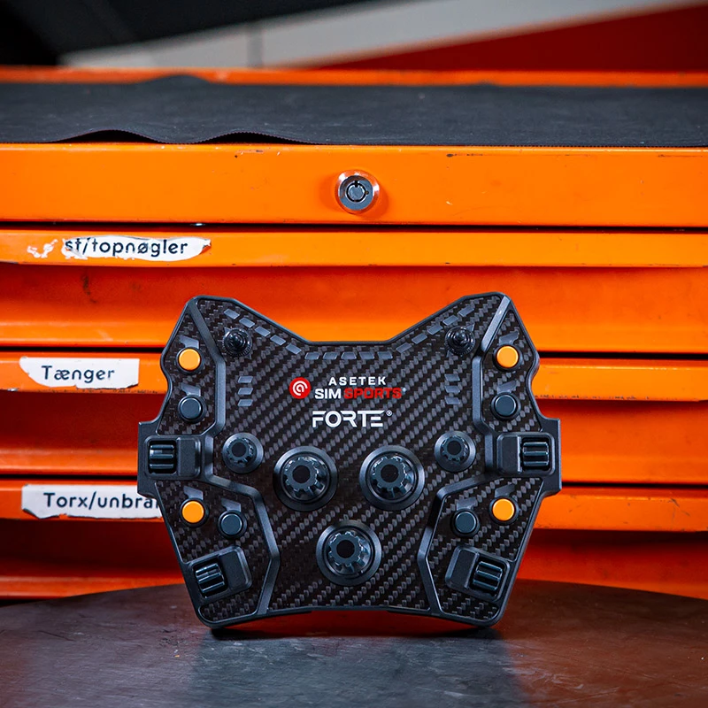 Pogu panelis Asetek SimSports Forte GT — kompakts sacīkšu vadības panelis ar konfigurējamām pogām un rotācijas kodētājiem
