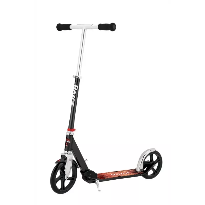 Kick scooter Razor A5 Lux — alumīnijs, 20 cm poliuretāna riteņi, salokāms, regulējams augstums, maks. slodze 100 kg, melns