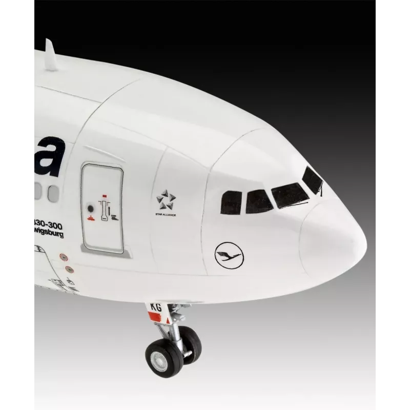 Plastmasas lidmašīnas modelis REVELL Airbus A330-300 Lufthansa mērogā 1:144