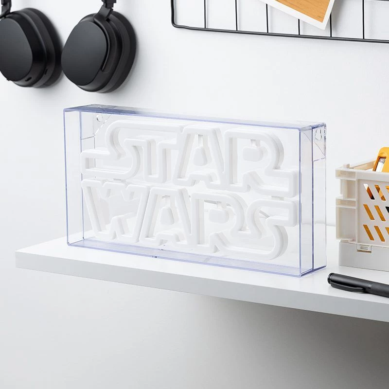 LED neona gaisma Paladone Star Wars dizains PP13123SW — dekoratīva LED zīme pie sienas vai plaukta