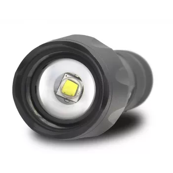 Kabatas lukturītis everActive FL600 — 600 lm, 10 W, alumīnija korpuss, IPX4, 130 mm, 3×AAA, sarkans
