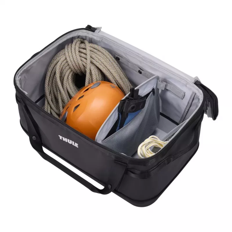 Thule 5529 Chasm Gear Hauler 55L Melns