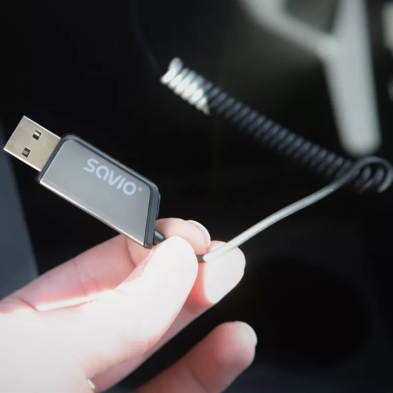 Savio TR-16 raidītāja AUX adapteris ar brīvroku funkciju, Bluetooth 5.3, Google Assistant/Siri