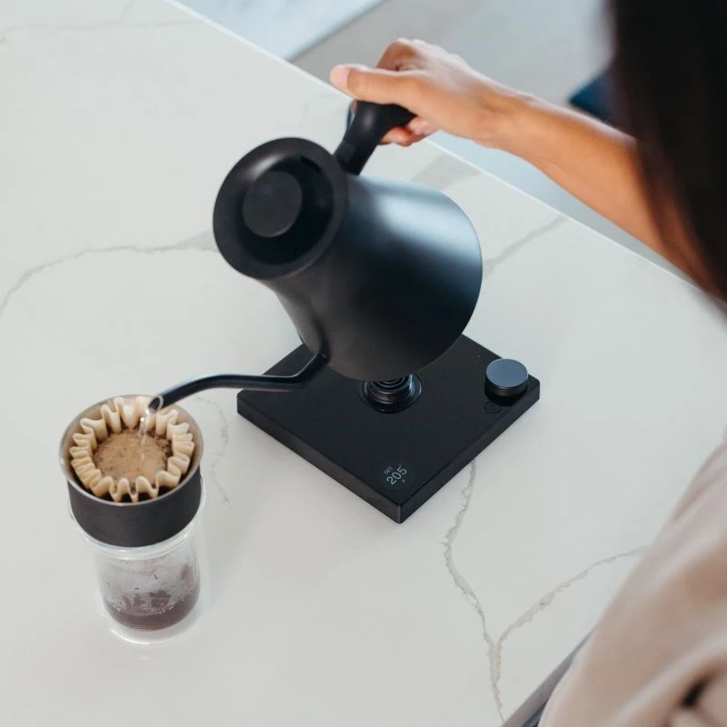 Electric kettle FELLOW 1L 1200W Matte Melns — 0,9 L tvertne, regulējama 40–100°C, nerūsējošā tērauda filtrs un korpuss