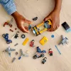 LEGO komplekts Marvel Escape from the Ten Rings 76176 ar minifigūrām un transportlīdzekļiem