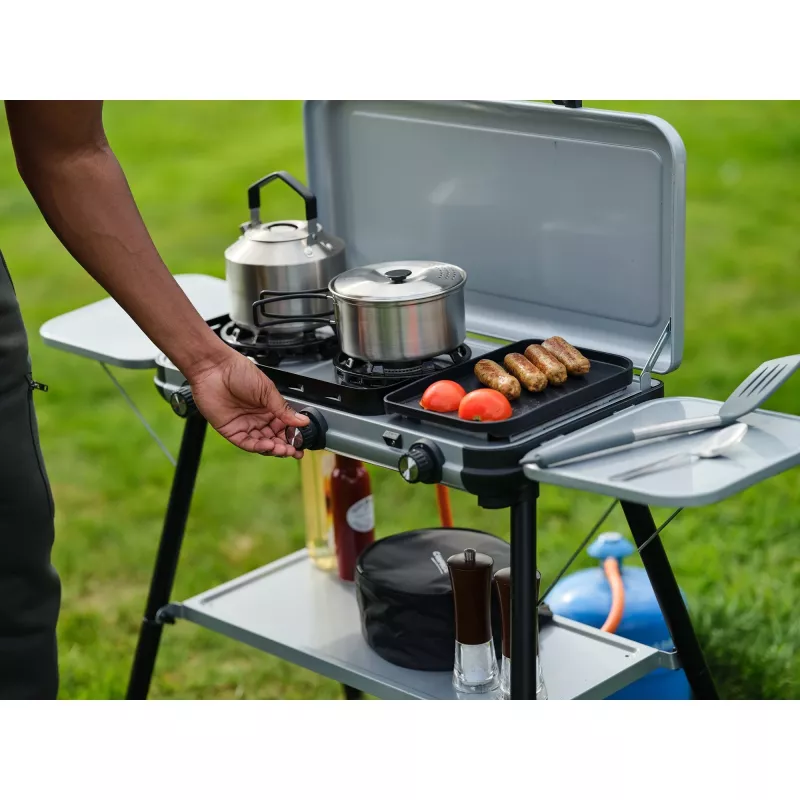 Camping Kitchen 2 Multi Cook Plus, gāzes plīts, pelēka, 2 gatavošanas zonas 2x 1,8 kW + grila plāksne 0,9 kW, modelis 2025