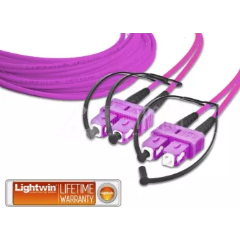 Lightwin LDP-50 SC-SC 2.0 OM4 optiskās šķiedras kabelis 2 m fuksīna krāsā (LDP-50 SC-SC 2.0 OM4)