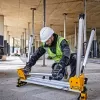 Zāģzāģa statīvs DeWalt DE7033 — alumīnija salokāms statīvs, 4 kājas, pagarināms līdz 2,5 m, kravnesība 227 kg, 16 kg