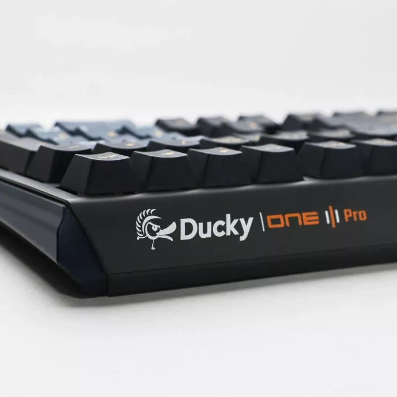 Ducky One 3 Pro Nazca Line spēļu tastatūra, mehāniska, 8000 Hz, Hot Swap, RGB – Cherry MX2A Red, US (ANSI)