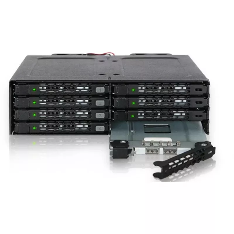 ICY DOCK - ToughArmor - MB998IP-B - 8 slotu 2,5 inch SAS/SATA SSD&HDD (7mm) aizmugures plates modulis